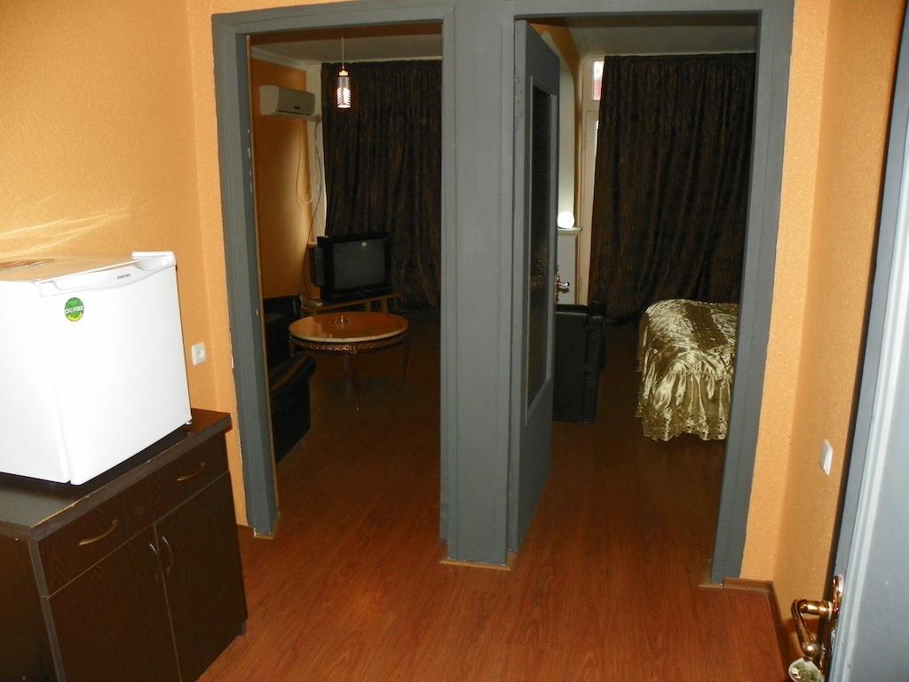 לאגודחי Hereti Hotel חדר תמונה